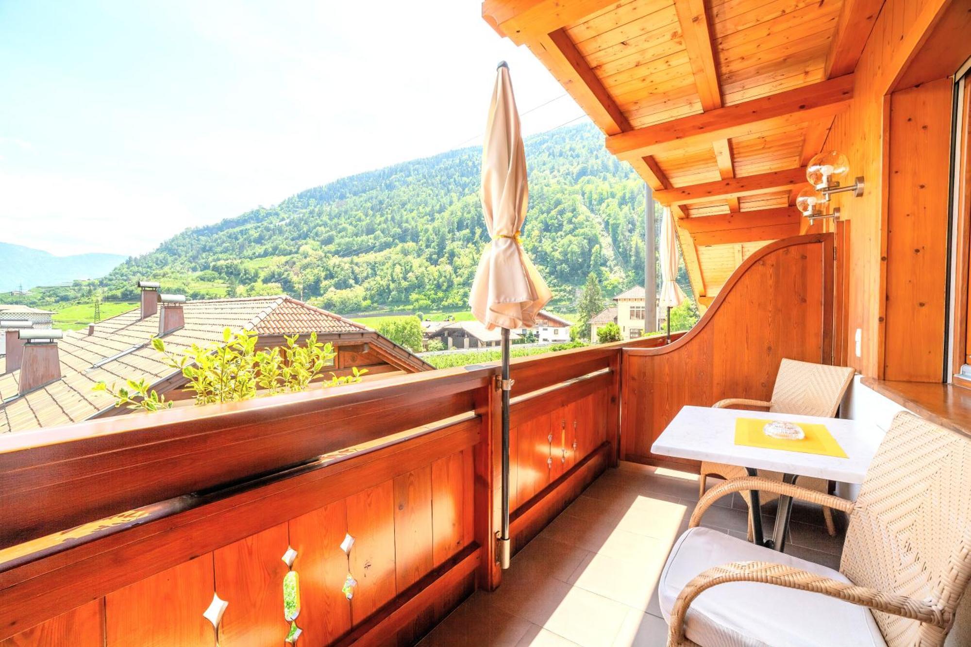 Appartementhaus Tratter Lagundo Ngoại thất bức ảnh